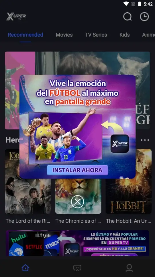 Mobile Xuper-TV-Oberfläche mit Werbebanner in der App